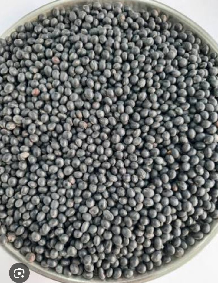 Local Kalo bhatmas