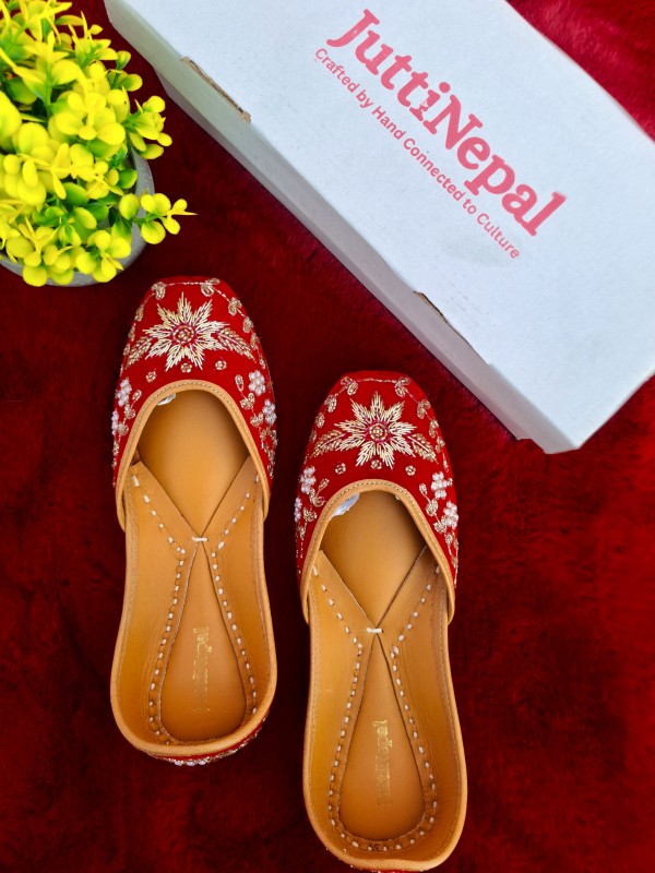 Handmade jutti